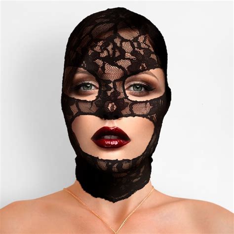 Kinky Face Mask